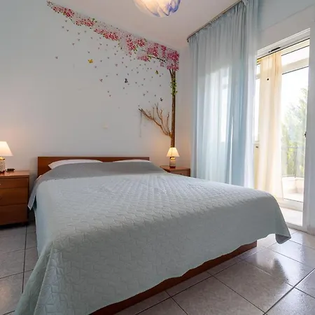 Melirryto Summer House * Nea Iraklitsa